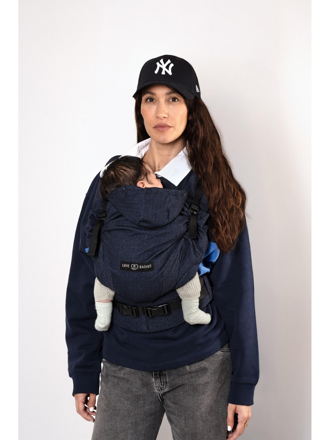 LOVE RADIUS HoodieCarrier 2 – ergonomic baby carrier from birth