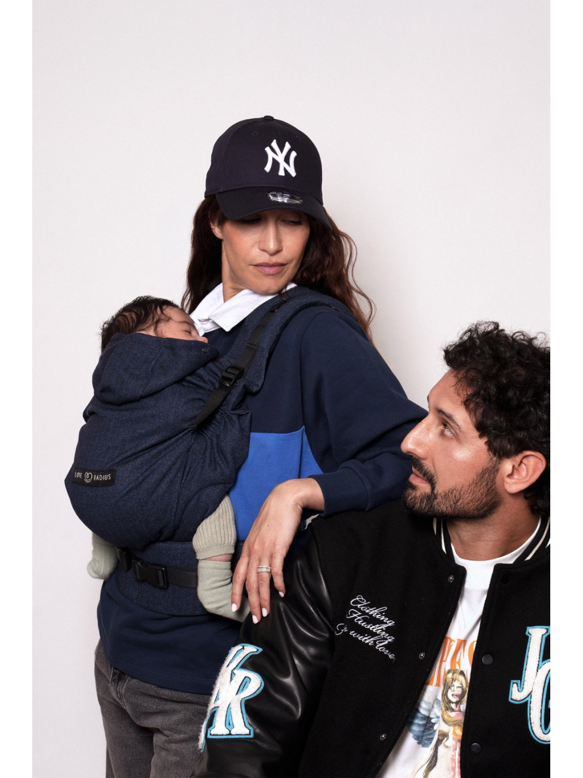 LOVE RADIUS HoodieCarrier 2 – ergonomic baby carrier from birth