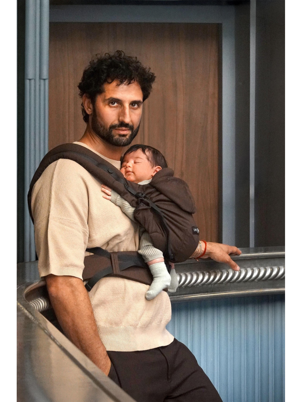 LOVE RADIUS HoodieCarrier 2 – ergonomic baby carrier from birth