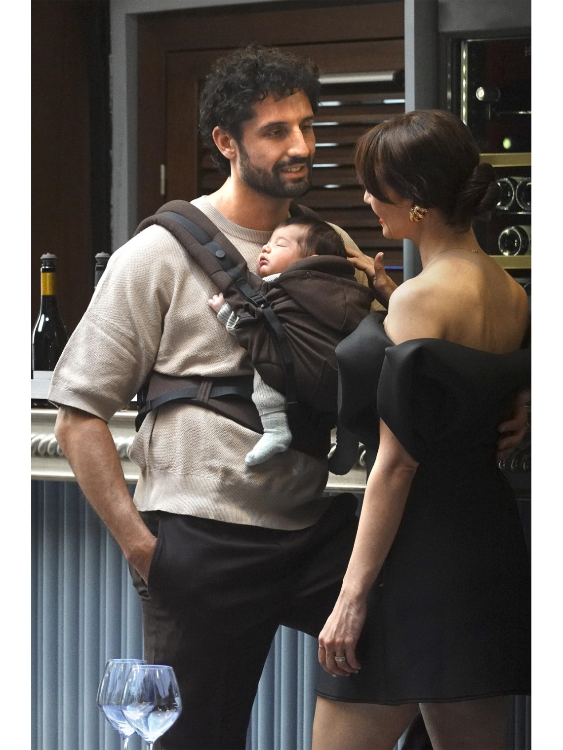LOVE RADIUS HoodieCarrier 2 – ergonomic baby carrier from birth