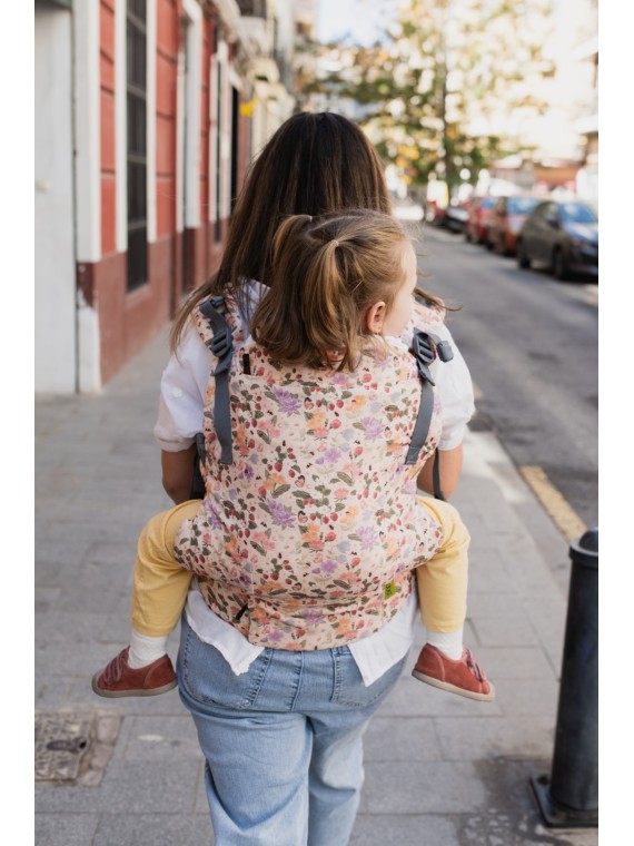 Boba X – adjustable ergonomic carrier from birth