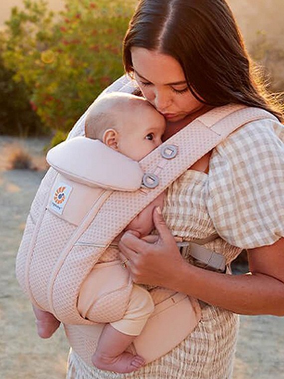 Ergobaby Omni Breeze – breathable comfort from newborn to toddler