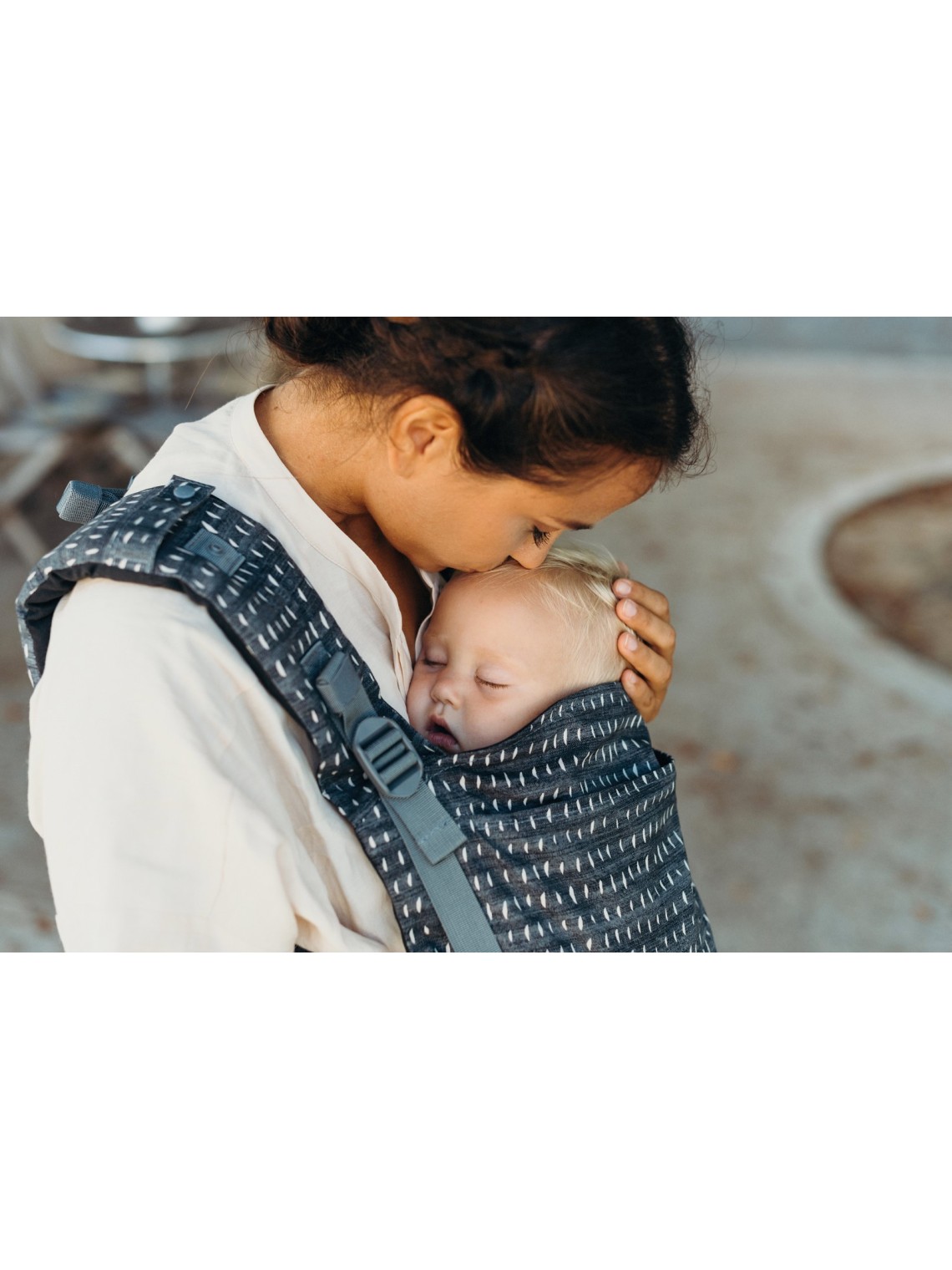 Boba X – adjustable ergonomic carrier from birth
