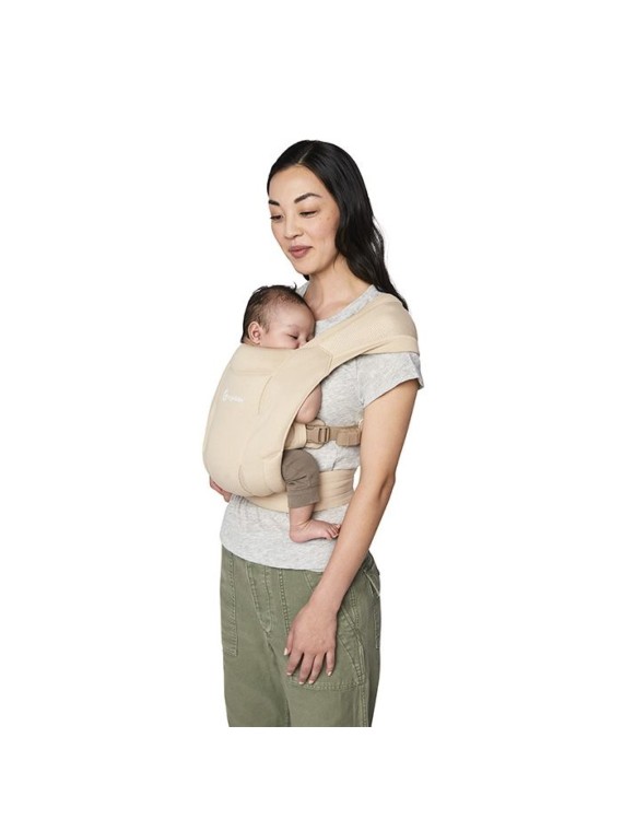 Ergobaby Embrace – švelni ir kompaktiška nešioklė nuo gimimo
