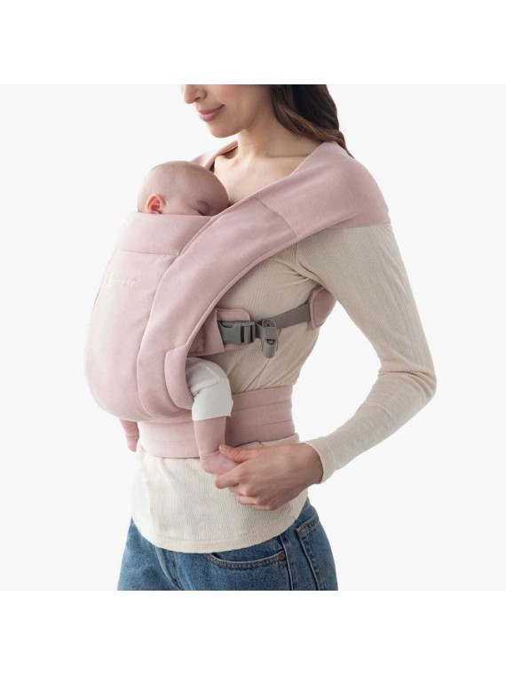 Ergobaby Embrace – švelni ir kompaktiška nešioklė nuo gimimo