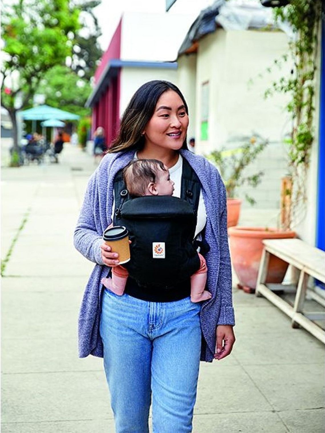 Ergobaby Adapt nešioklė – nuo gimimo iki 20 kg