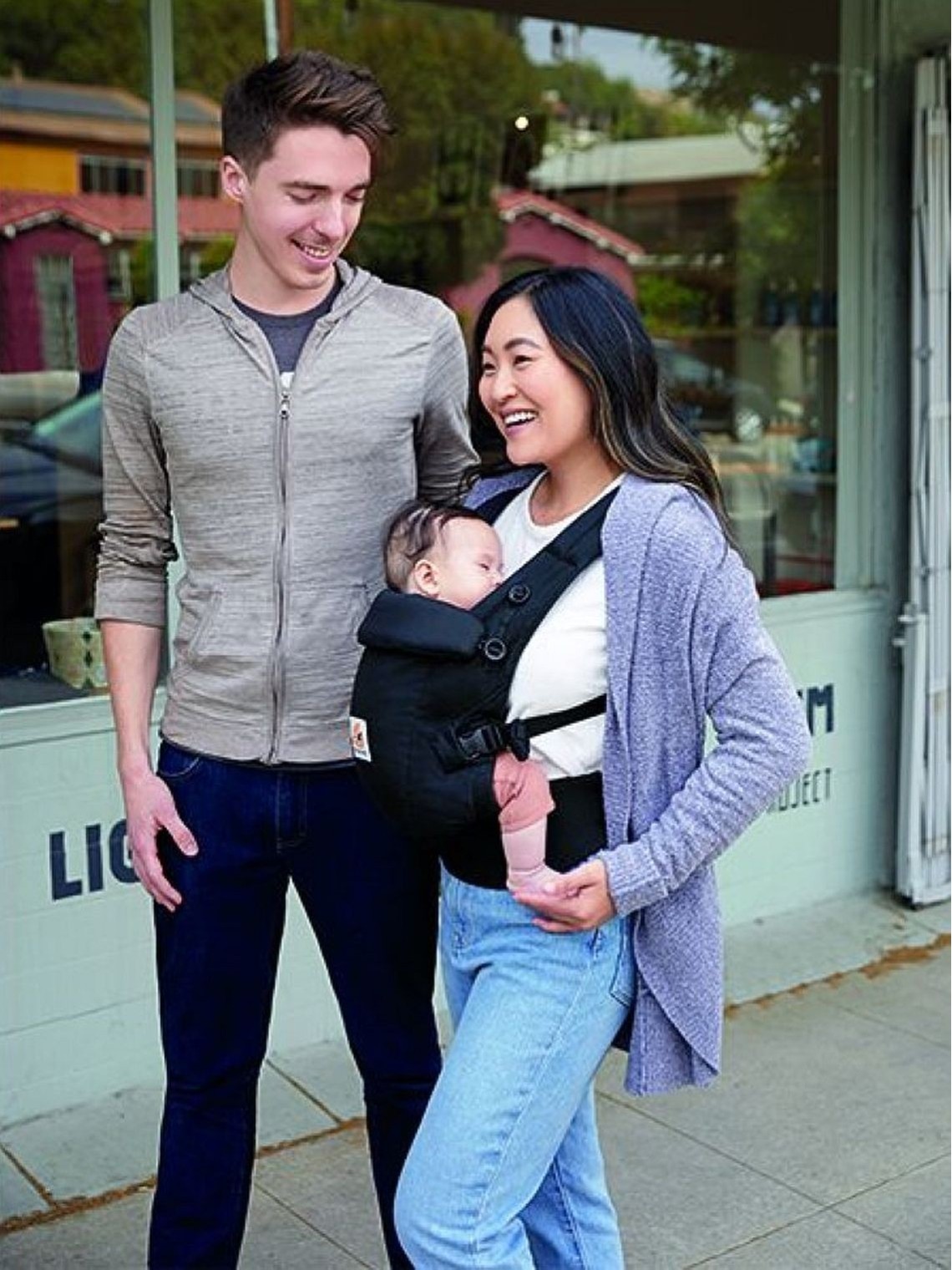 Ergobaby Adapt nešioklė – nuo gimimo iki 20 kg