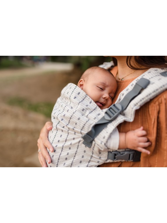 Boba X – adjustable ergonomic carrier from birth