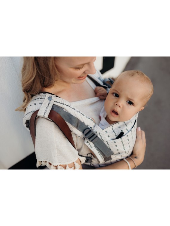 Boba X – adjustable ergonomic carrier from birth