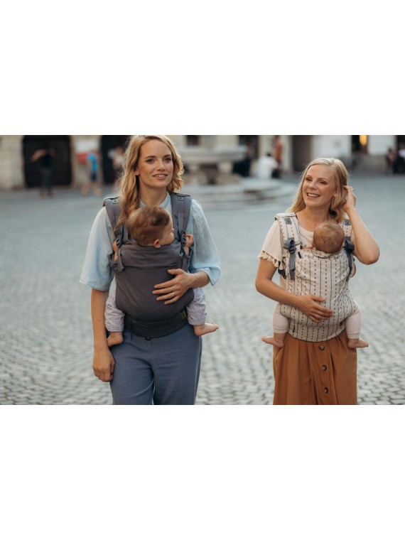 Boba X – adjustable ergonomic carrier from birth